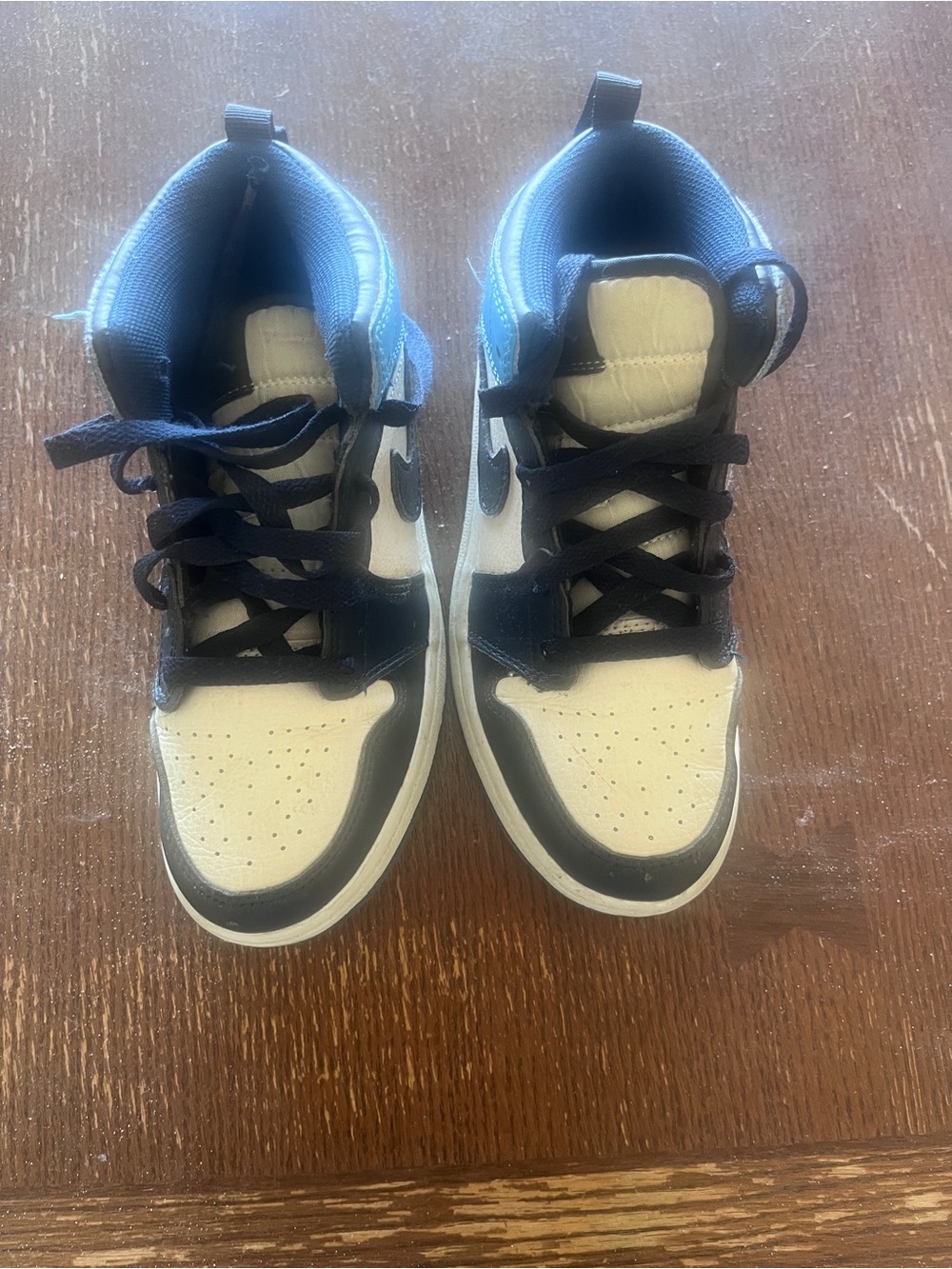 Jordan Sneakers
